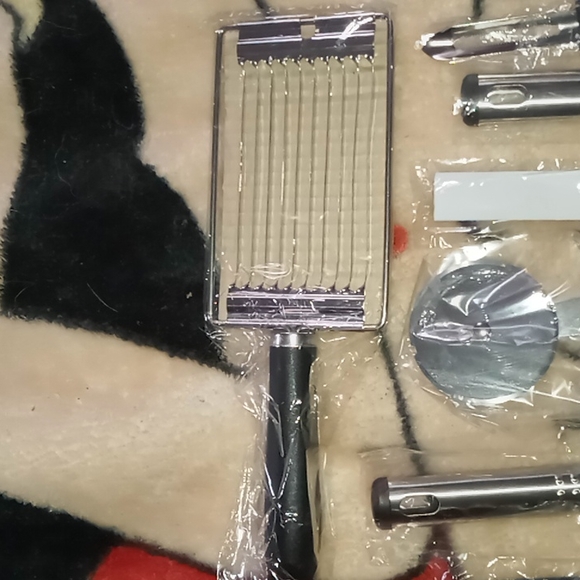 NWOT 7pc kitchen tools - Picture 5 of 6